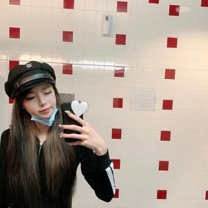 Meet your Posher, Josephine